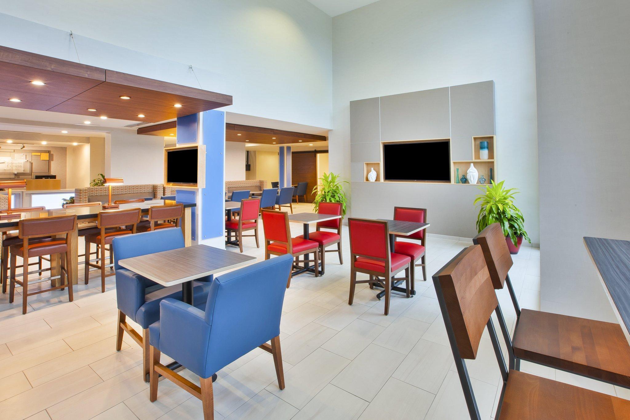 Holiday Inn Express Rochester-Victor By Ihg Exterior photo