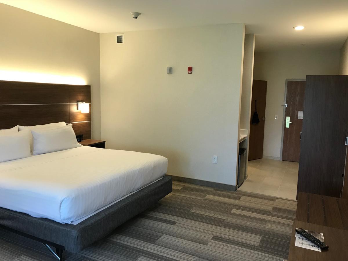 Holiday Inn Express Rochester-Victor By Ihg Exterior photo